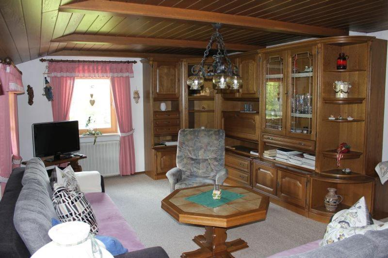Ferienwohnung Sattler Neukirchen am Teisenberg Exterior photo